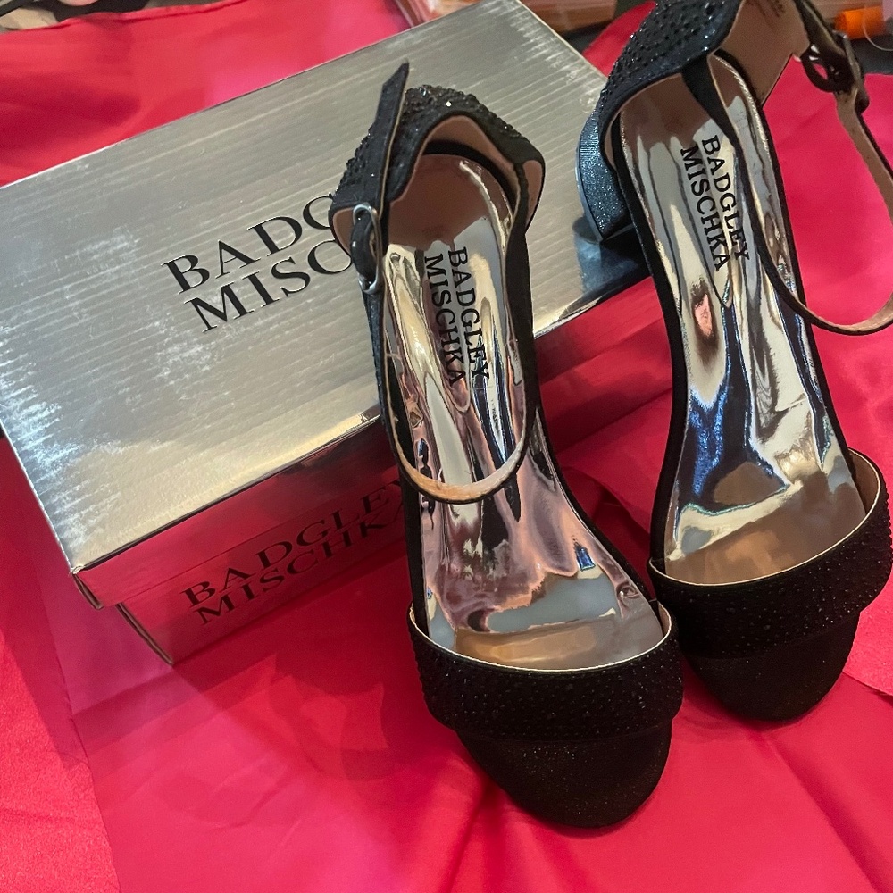 Badgley Mischka Girl’s Formal Shoes, Size 2 (Big Girl)